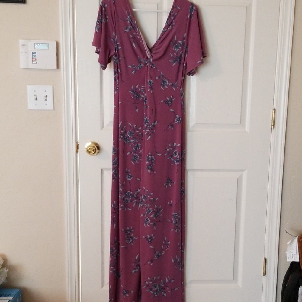Maternity maxi dress